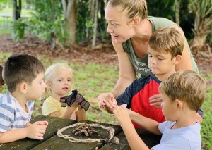 Read more about the article The Truth About Tinkergarten, Our Favorite Mommy and Me Activity